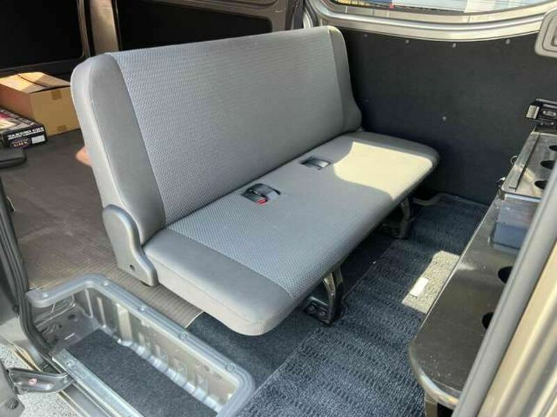 NV350 CARAVAN