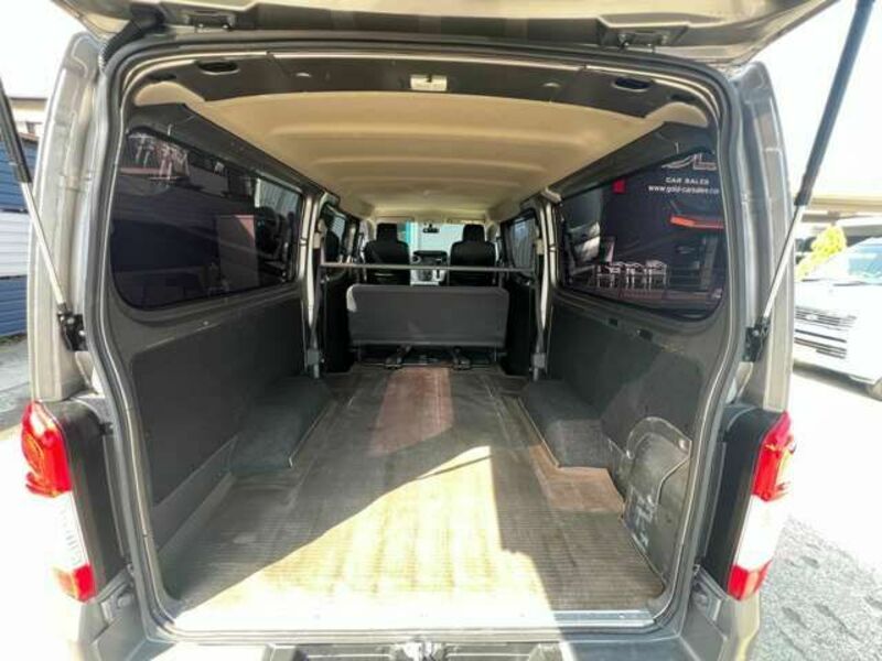 NV350 CARAVAN