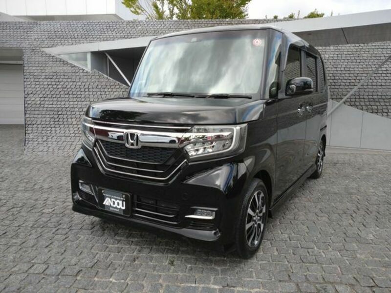 HONDA N BOX CUSTOM