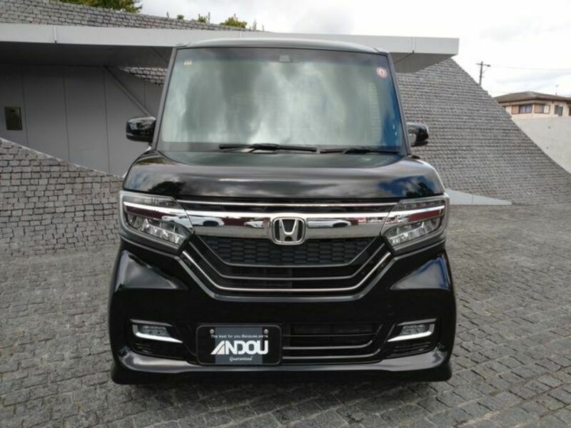 N BOX CUSTOM