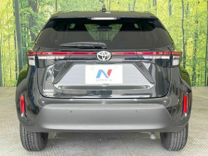 YARIS CROSS