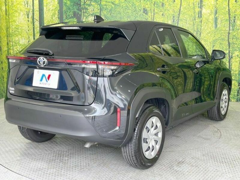 YARIS CROSS