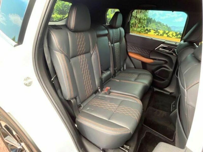 OUTLANDER PHEV
