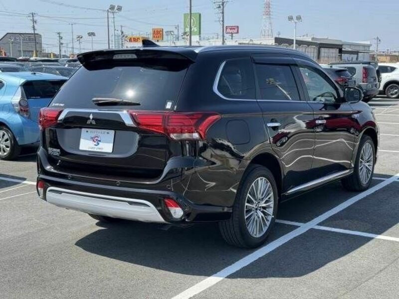 OUTLANDER PHEV