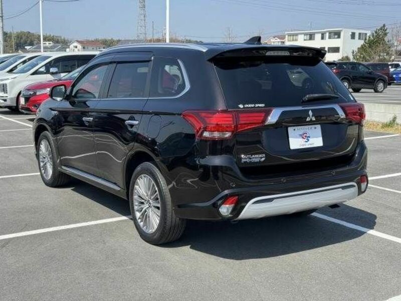 OUTLANDER PHEV