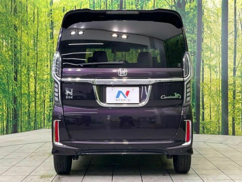 N BOX CUSTOM