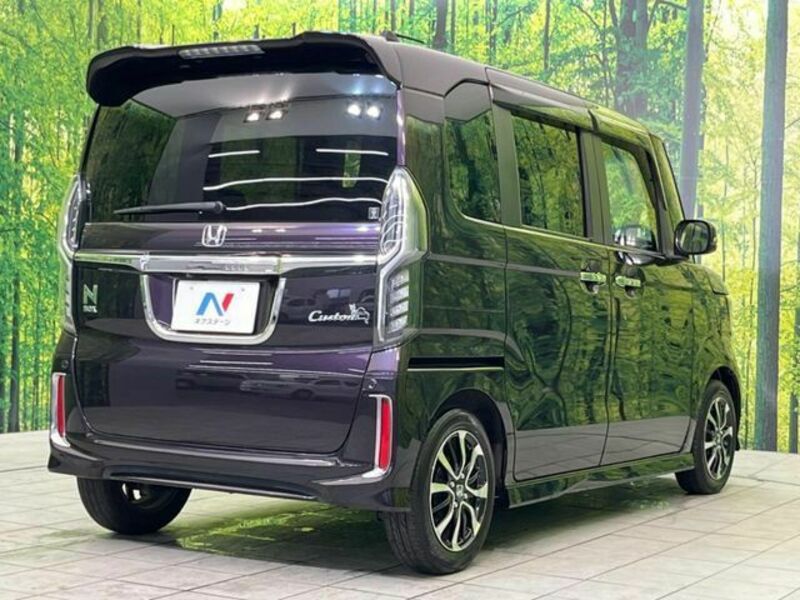 N BOX CUSTOM