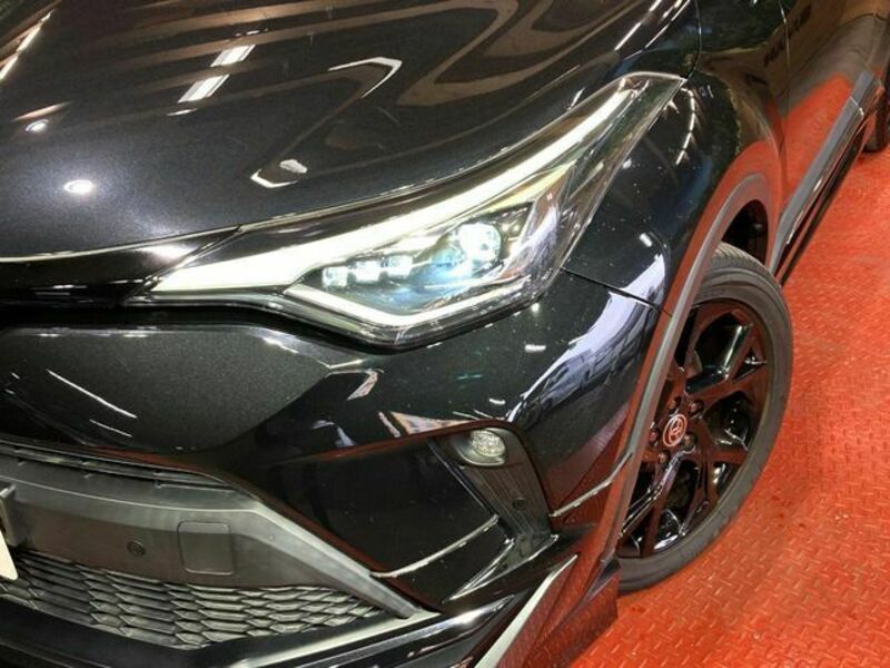 C-HR-11