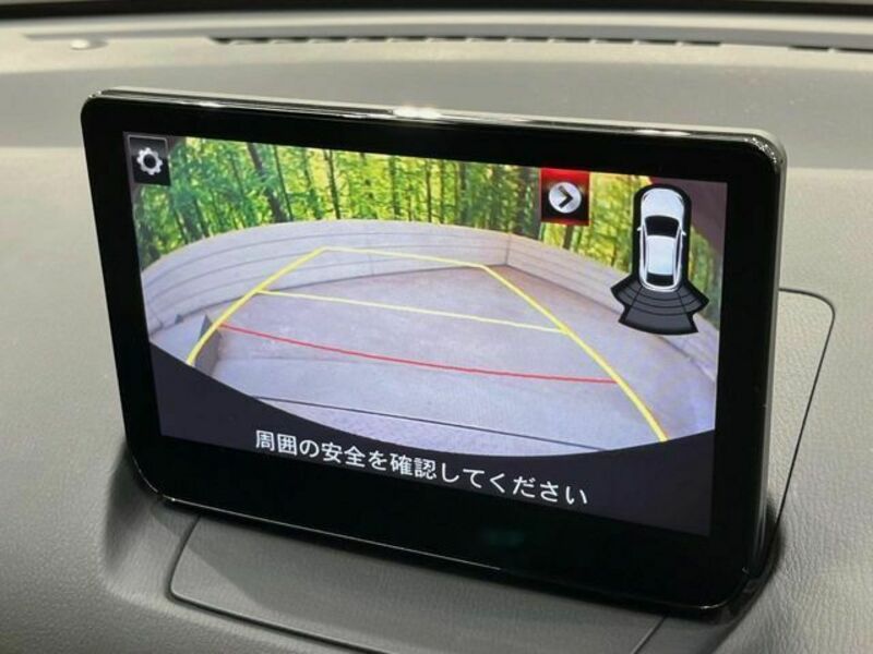 MAZDA2