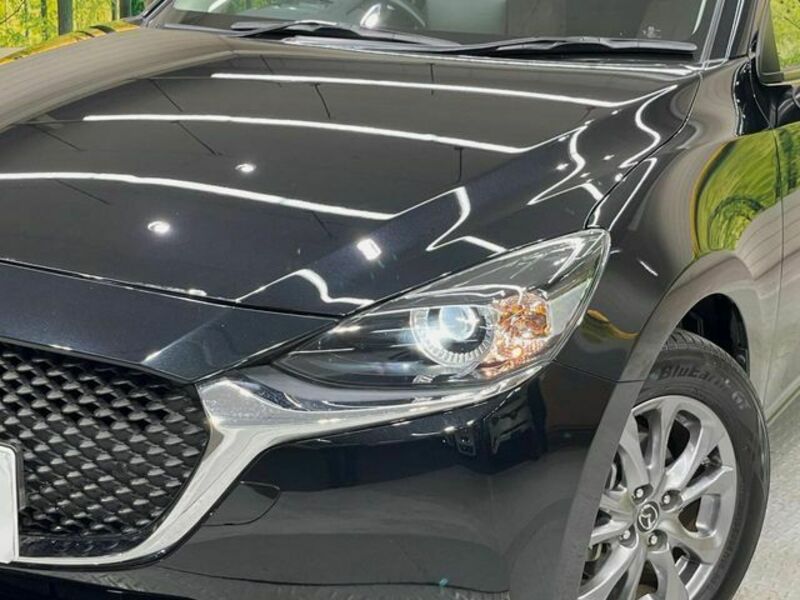 MAZDA2