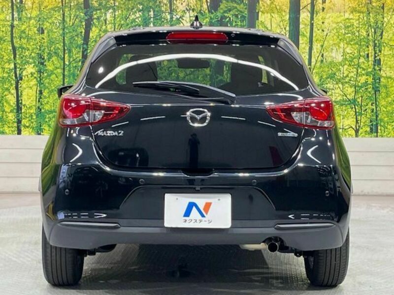 MAZDA2
