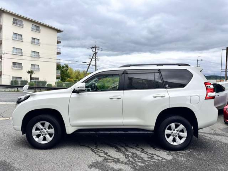 LAND CRUISER PRADO-10