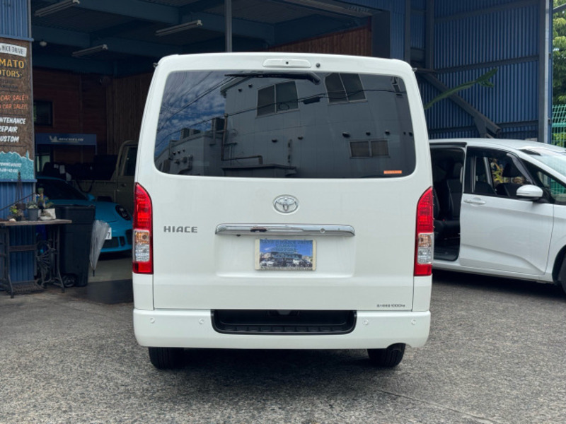 HIACE VAN