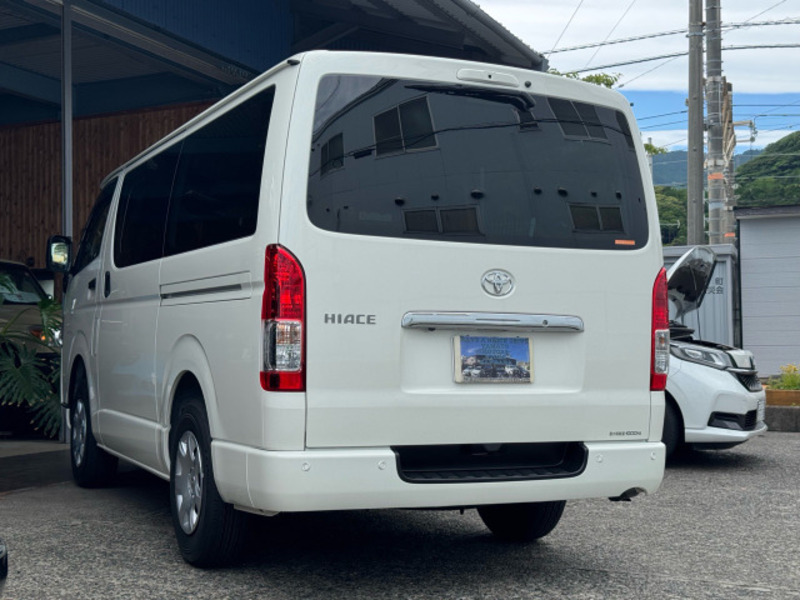 HIACE VAN