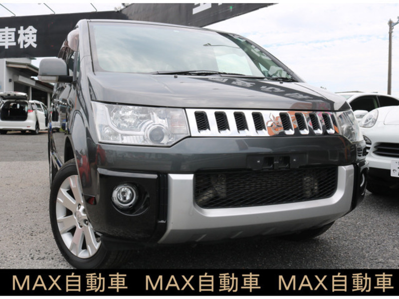 MITSUBISHI DELICA D5