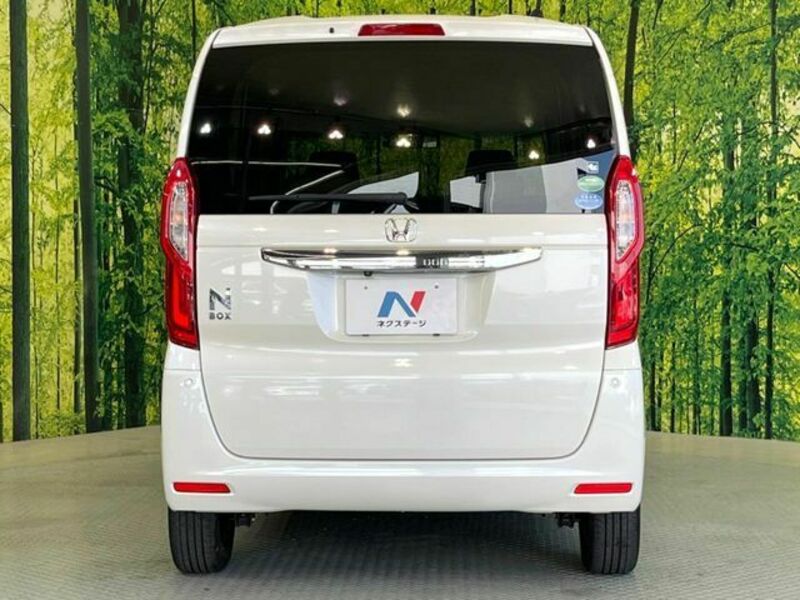 N BOX