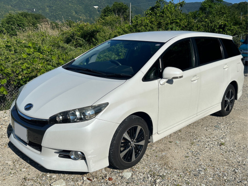 TOYOTA WISH