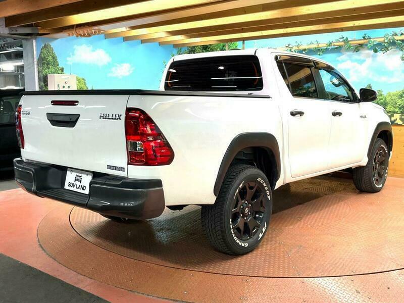 HILUX