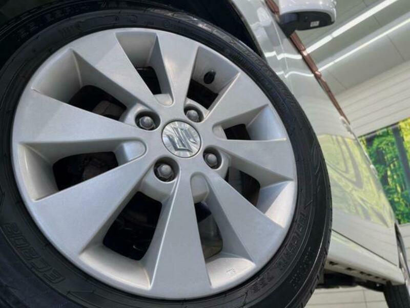 WAGON R-12