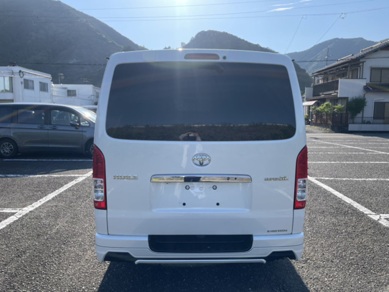 HIACE VAN
