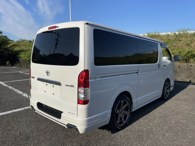 HIACE VAN