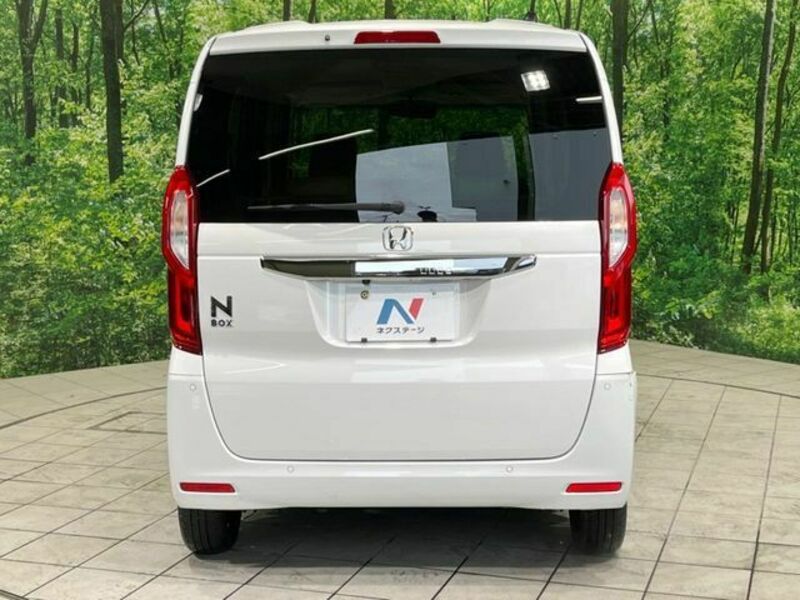 N BOX