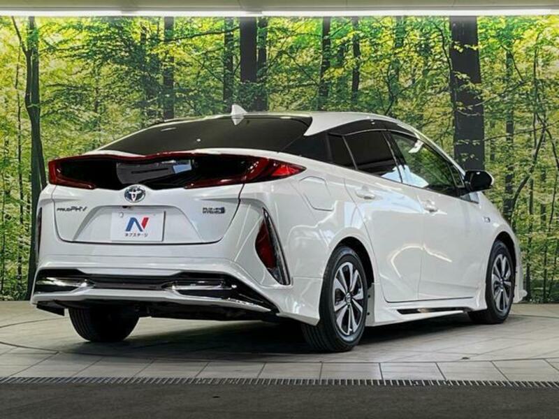 PRIUS PHV-16