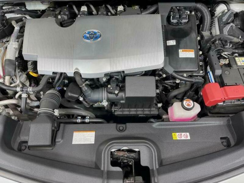 PRIUS PHV-17