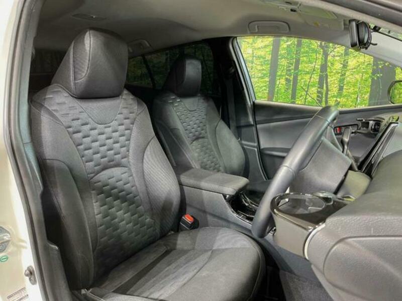 PRIUS PHV-7