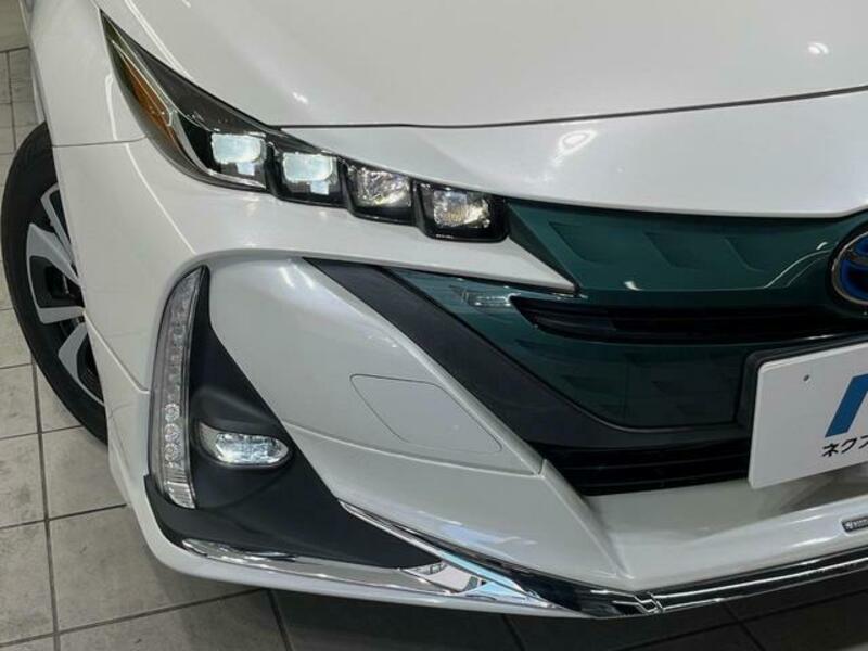 PRIUS PHV-11