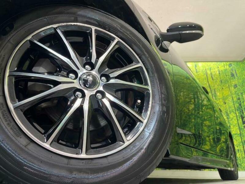 PRIUS PHV-12