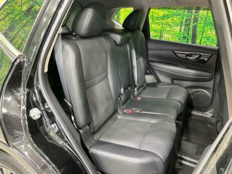 X-TRAIL-9