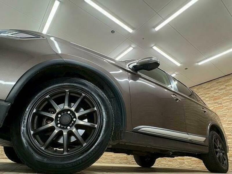 OUTLANDER