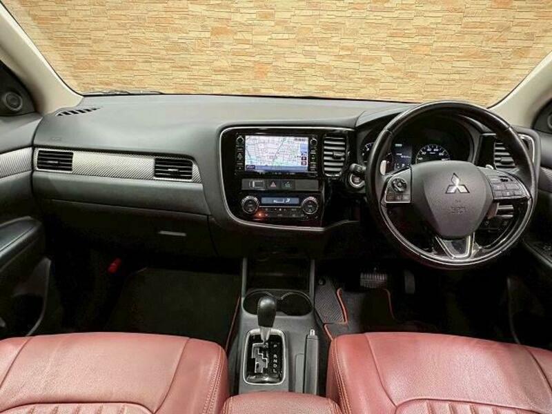 OUTLANDER