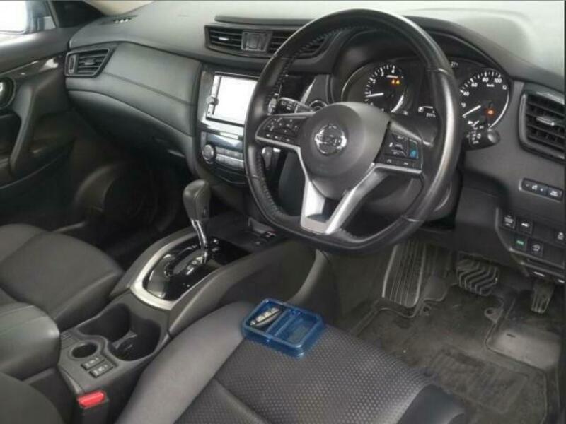 X-TRAIL-2