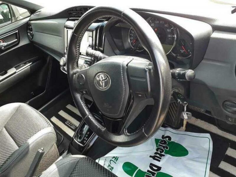 COROLLA FIELDER