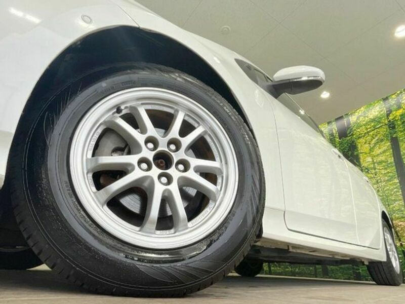 PRIUS-12