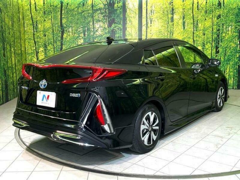 PRIUS PHV
