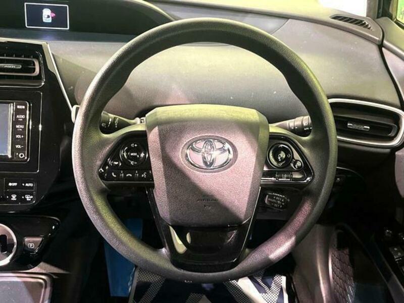PRIUS PHV
