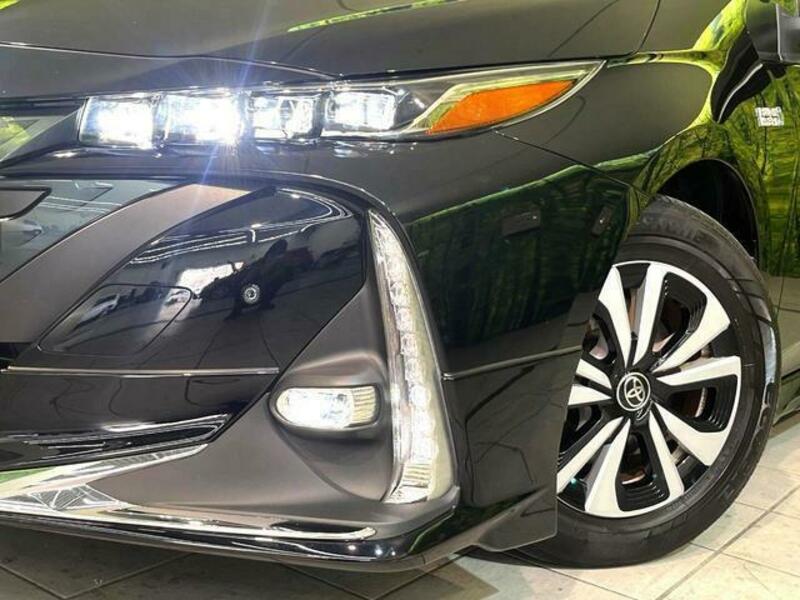 PRIUS PHV