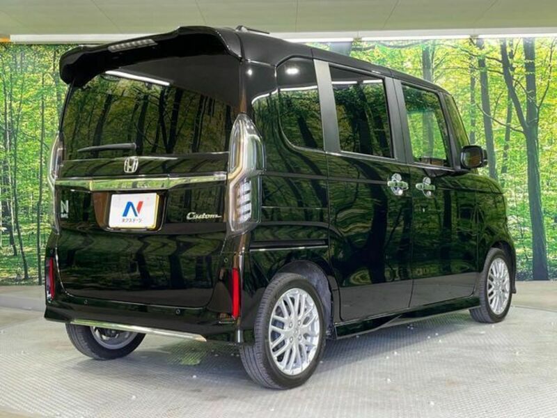 N BOX CUSTOM