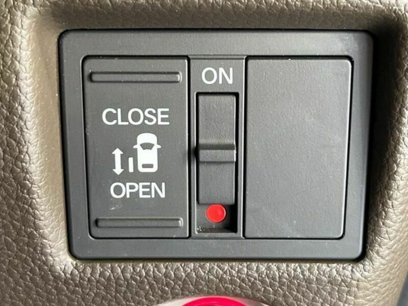 N BOX