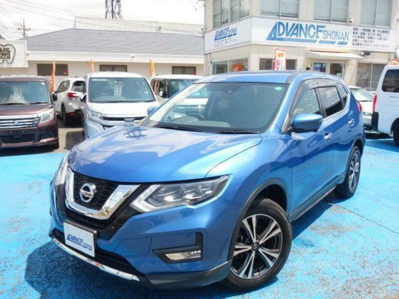X-TRAIL-9