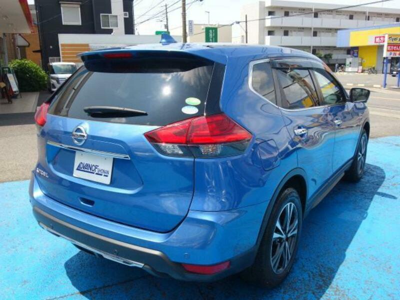 X-TRAIL-3