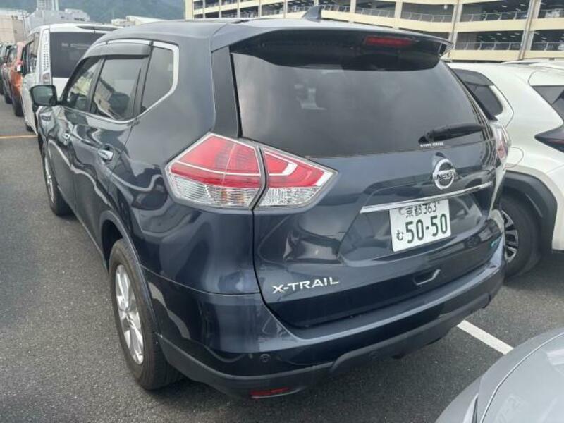 X-TRAIL