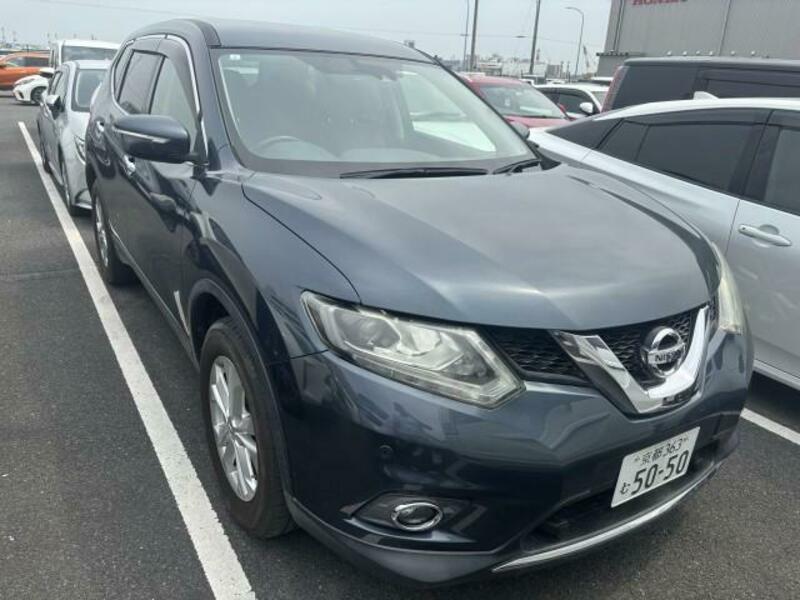 X-TRAIL