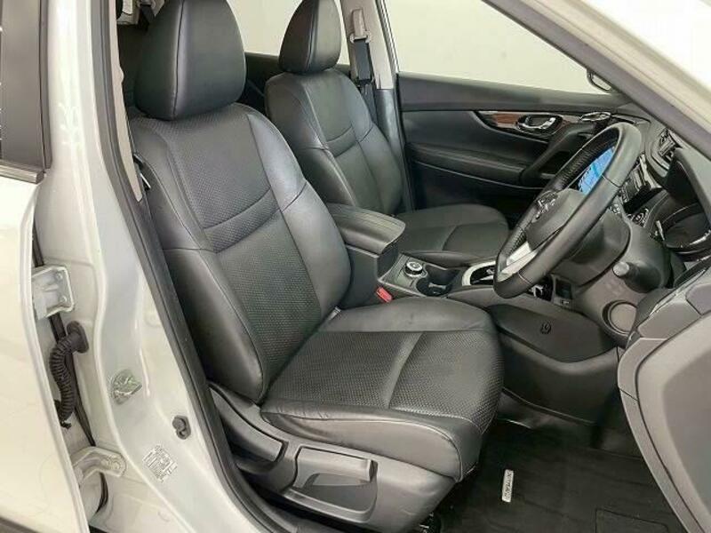 X-TRAIL-7