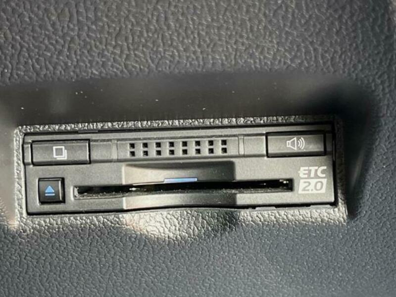 PRIUS PHV-7