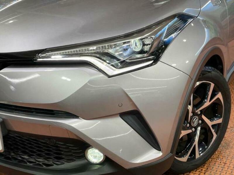 C-HR-11