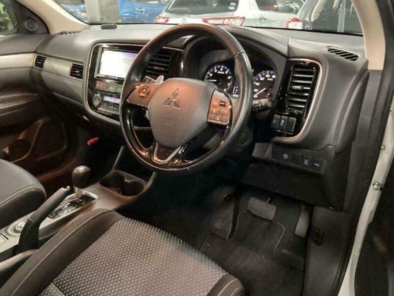 OUTLANDER
